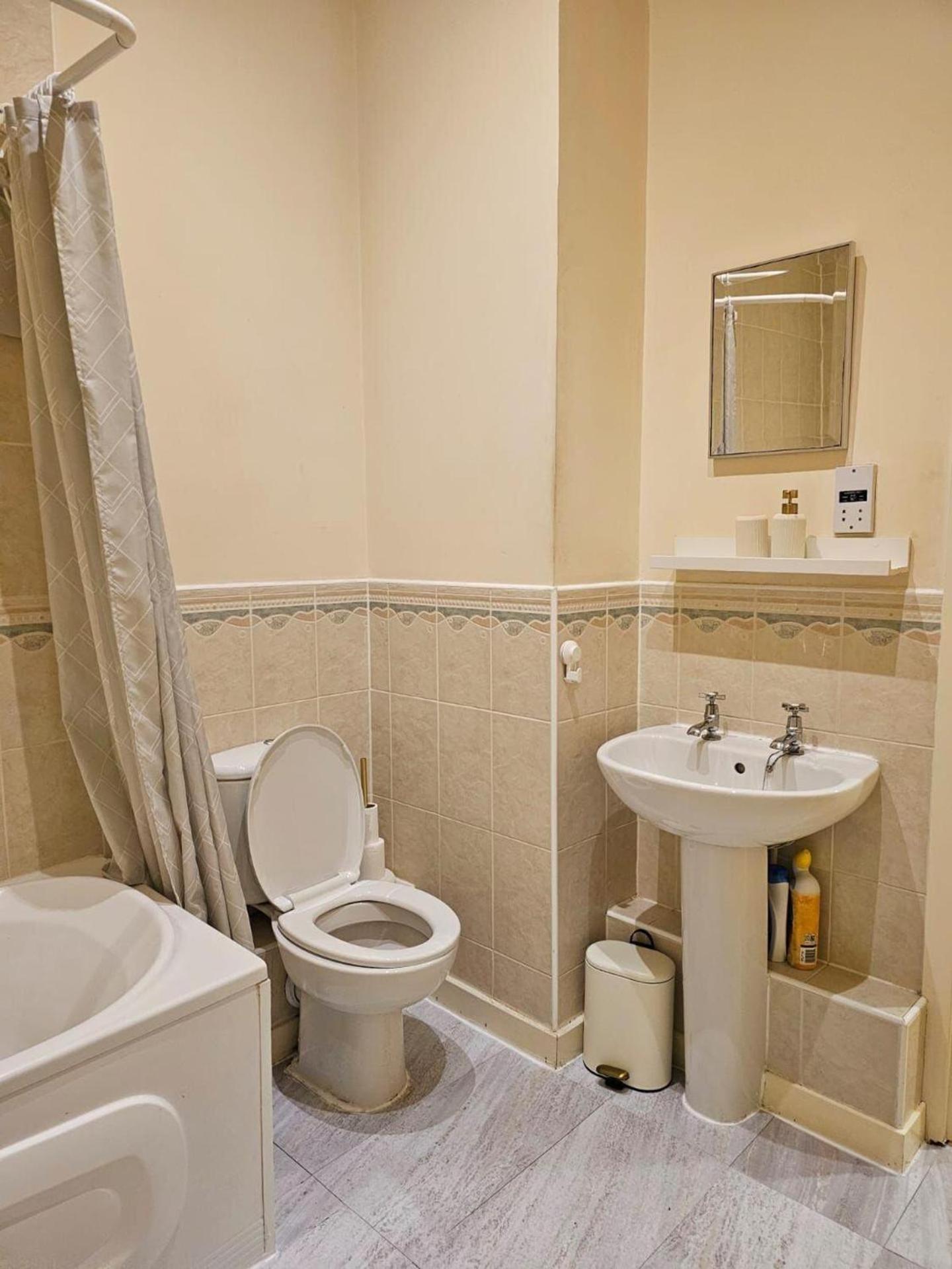 Apartment Cozy-1bedroom -4guests-parking-centrallocation *